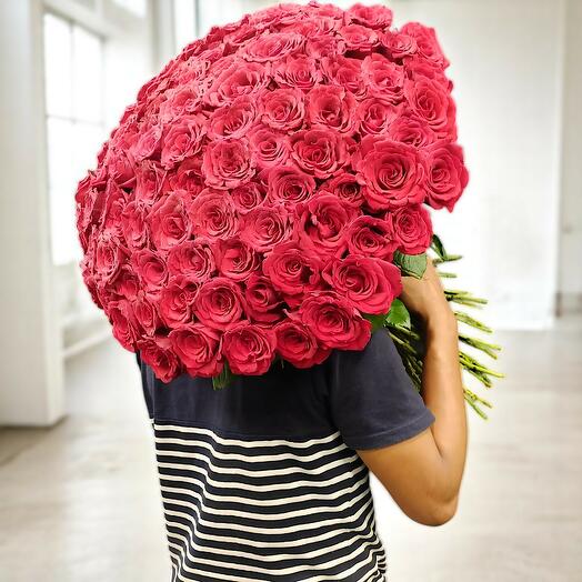 101 red flowers Tied bouquet
