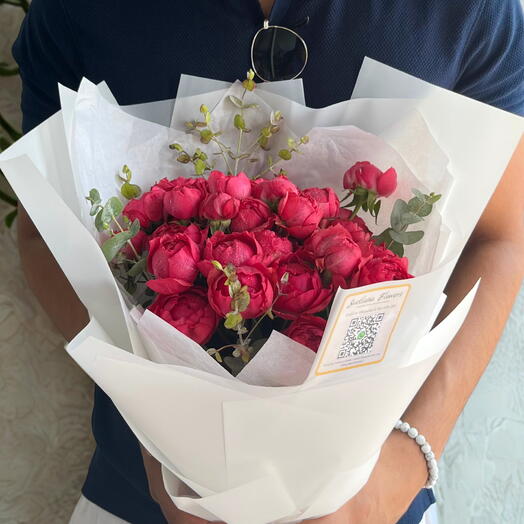 Luxury Red Roses Mini Bouquet