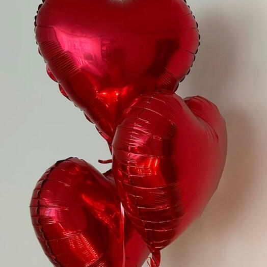 Набор из 3 красных воздушных шаров в форме сердца