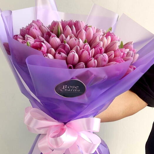 Букет из 101 нежно-розовых тюльпанов