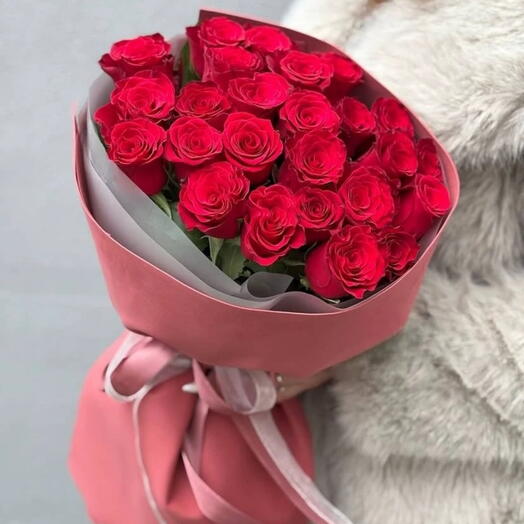 Velvet Valentine s _ Ramo de 25 rosas rojas