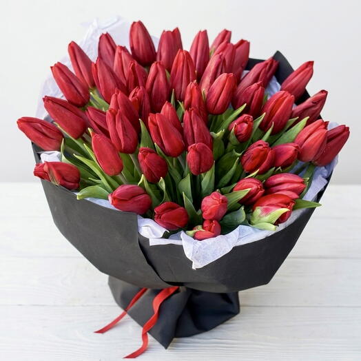 51 Red Tulips Bouquet – Luxury Premium Tulip Bouquet in Dubai