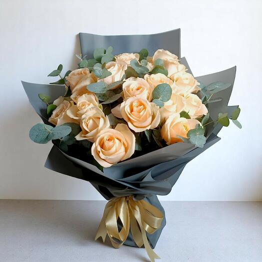 Peach Avalanche Rose Bouquet
