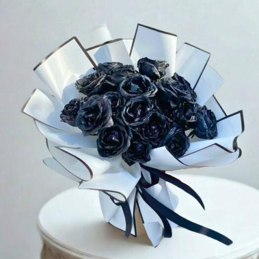 19 Black Roses Bouquet | Bold Luxury Flowers in White Wrap | Same-Day Dubai Delivery