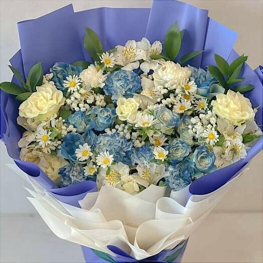 Сине-белый букет