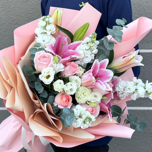 Luxuries heart felt bouquet