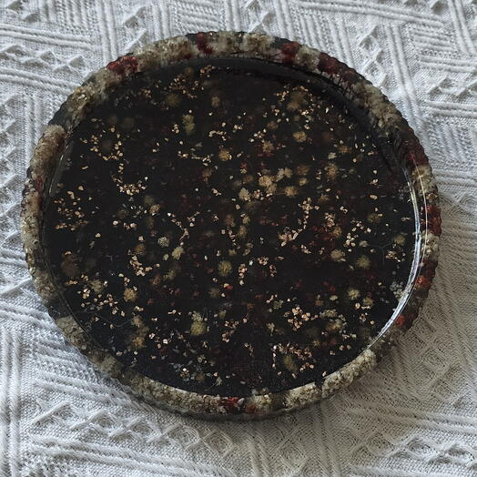 Ridged round floral tray