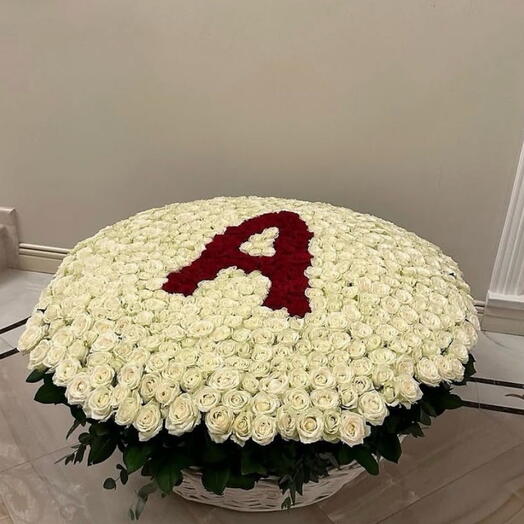Корзина из 501 розы