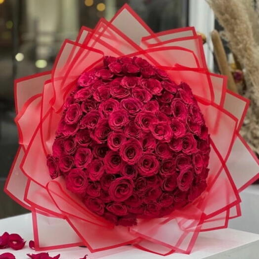 Букет из 101 красной розы