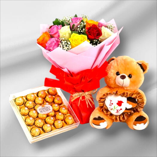 Комбо: милый плюшевый мишка и шоколад