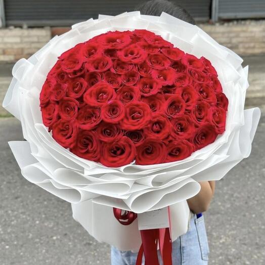 Bouquet de 69 roses rouges