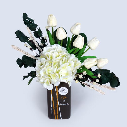 Белый тюльпан   Гортензия