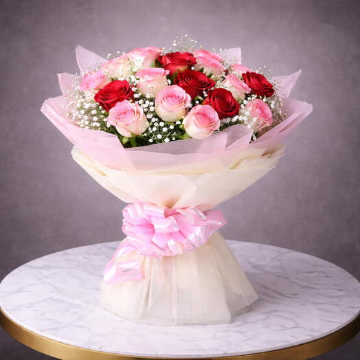 Blushing Romance Mix 21 Roses