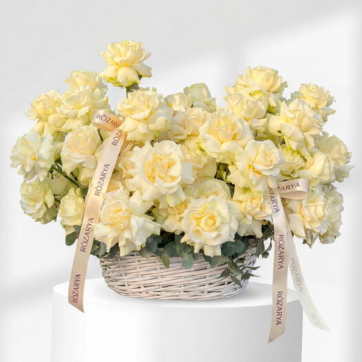 Gran Cesta Pradera Crema: La Rosa Marfil   Eucalipto Lujoso