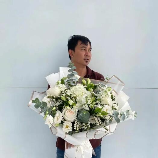 Jardin blanc | Hortensia | Roses de jardin Ohara | Lisianthus | Alstroemère