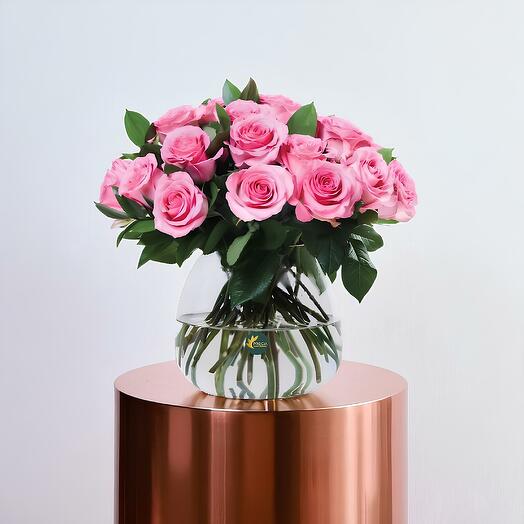 Только 24 розы Барби Пинк