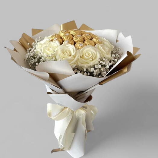 A Gold Kiss White Rose with Ferrero Chocolate