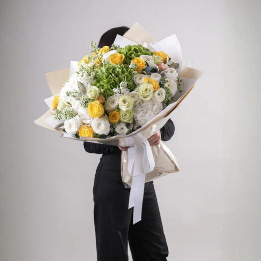 Evergreen - Premium Corporate Bouquet