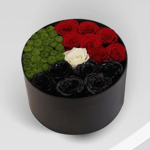 Цветы в коробке к Национальному дню ОАЭ