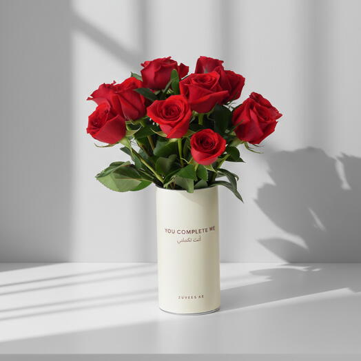 15 красных роз в вазе You Complete Me