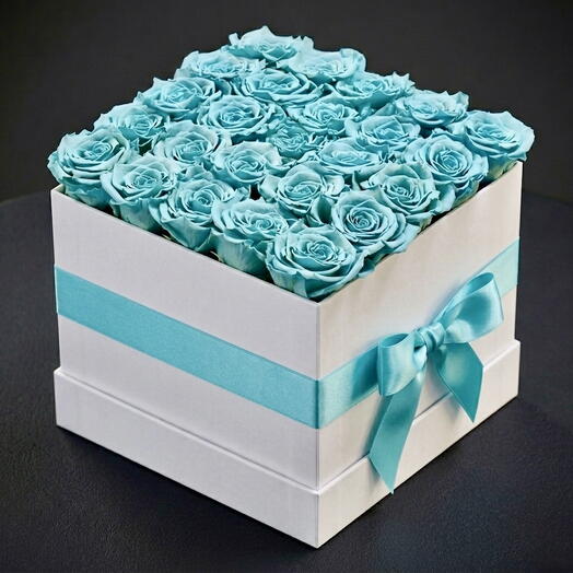 Azure Bliss 25 – Light Blue Rose Bouquet