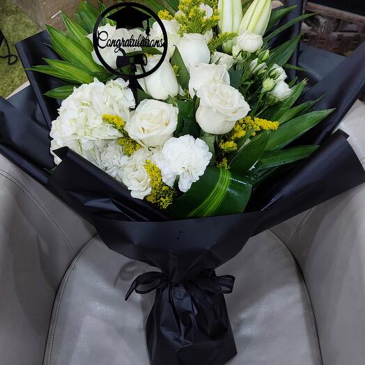 Очаровательный рассветный букет