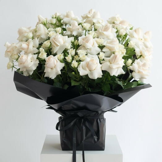 Nuit -White Rose Bouuet large