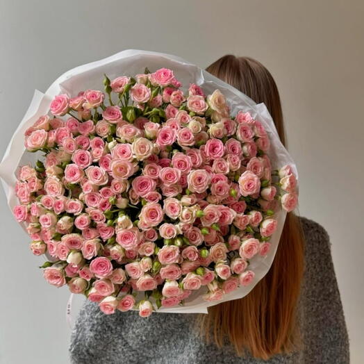 Букет из 101 спрей-роз розового цвета