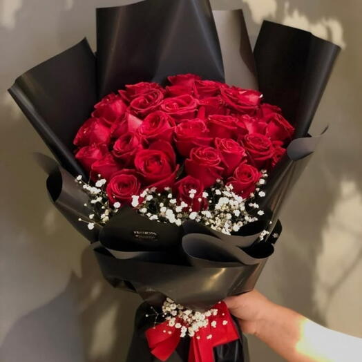 Премиальный букет красных роз