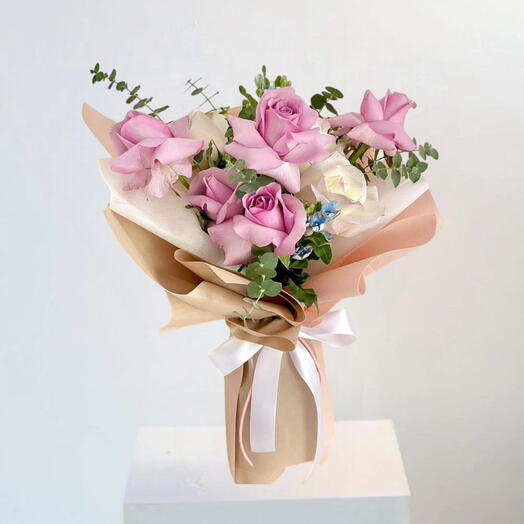 Rosary _ Премиум-букет роз розового и белого цвета на день рождения