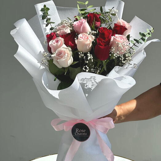 Розовые и красные розы