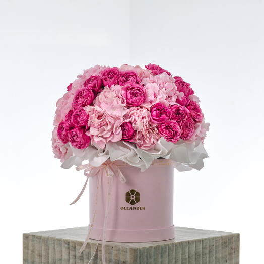 PINK GLORY BOX COUTOURE