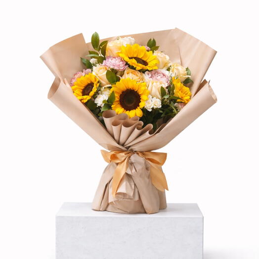 Медовый букет роз