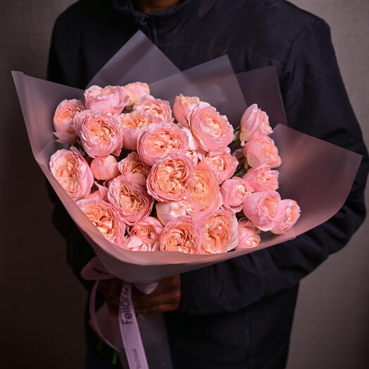 11 Julietta Spray Rose Bouquet - 5689