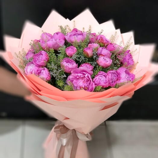 Bouquet de pivoines rose foncé