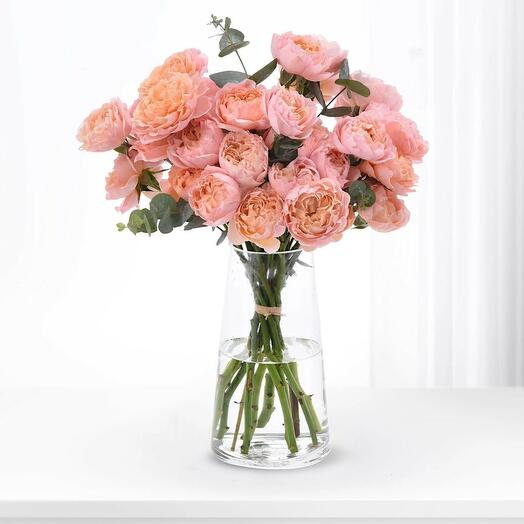 Нежно-розовая Грейс в вазе