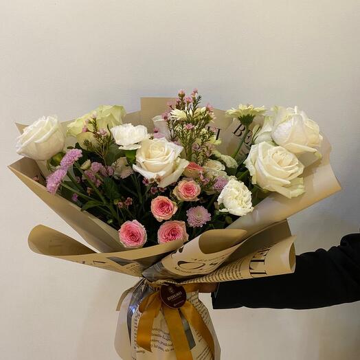 Вечная красота белой розы