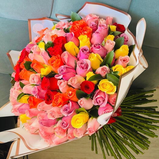 Смешанный букет роз