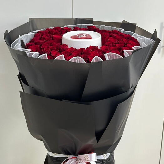 Big Hand Bouquet with Cake