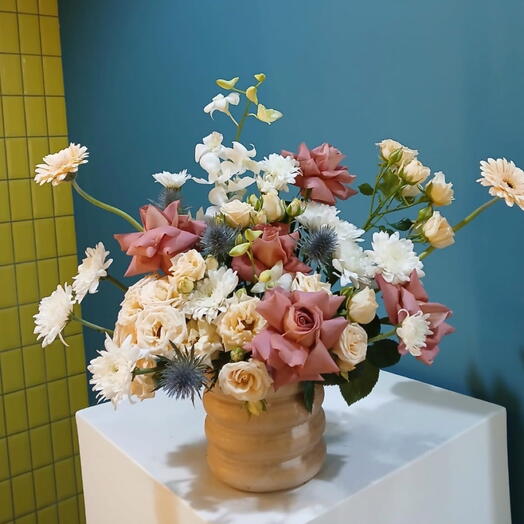 Flowers in a vase - warm wishes