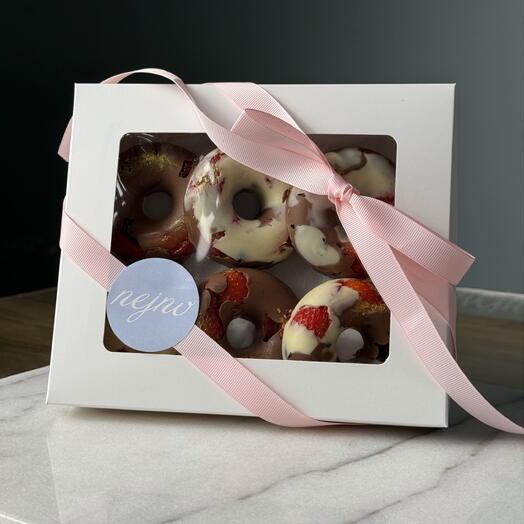 6 Strawberry Dream Donuts
