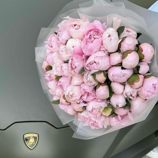 Ramo de 51 peonías rosas