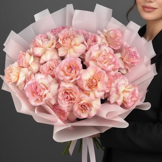Букет из 21 розовой махровой раскрытой розы Премиум - Эквадор