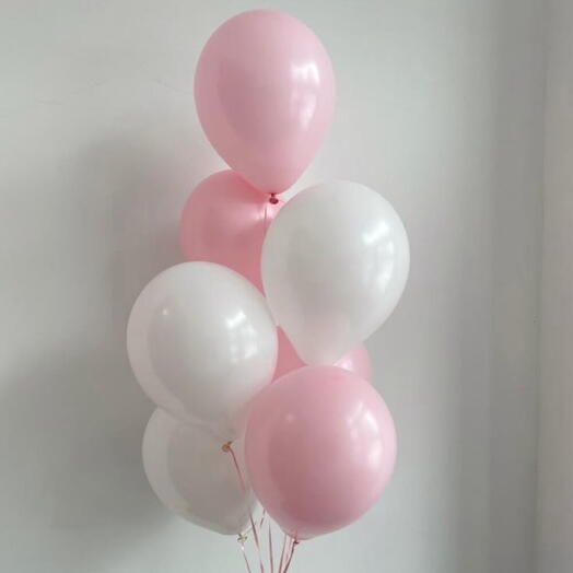 A fountain of 7 balloons for a girl or mother