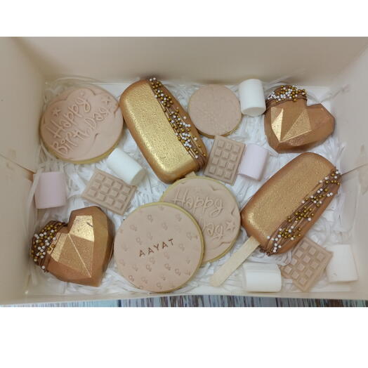 Коробка десертов