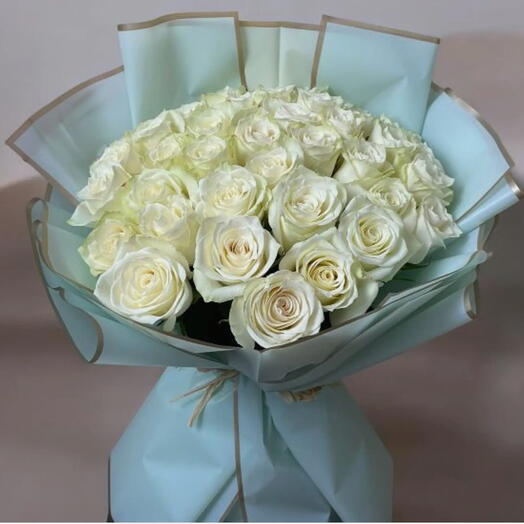 Tiffany Elegance | 21 White Roses in Signature Blue Wrap