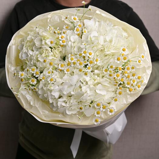 Прекрасное в белом - Букет из гортензии и танцетума-6905