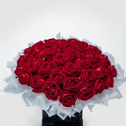 Valentín de terciopelo de medianoche - caja de rosas