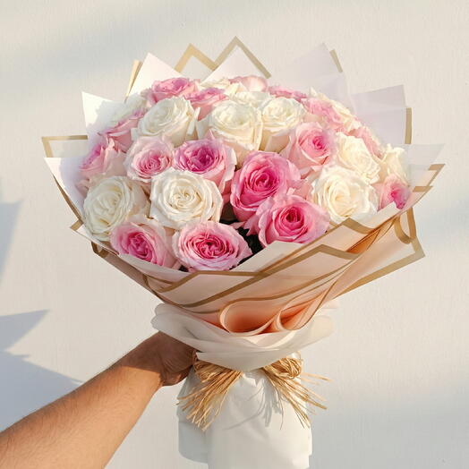 Букет из пастельных роз «Розовый шепот»