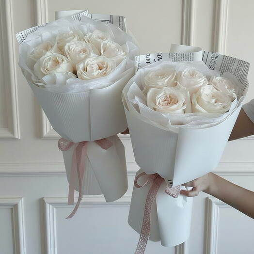Flowers bouquets set with roses 2 pcs